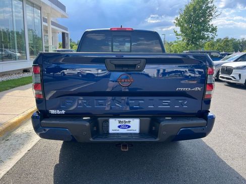 Used 2022 Nissan Frontier PRO-4X w/ Technology Package AWD/4WD image 7