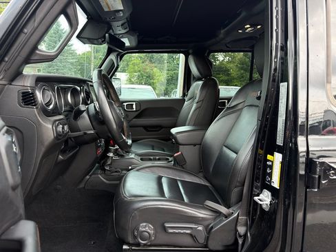 Used 2023 Jeep Wrangler Unlimited Rubicon 392 w/ Xtreme Recon 35" Tire Package AWD/4WD image 2