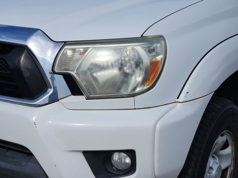 Used 2013 Toyota Tacoma PreRunner RWD image 11