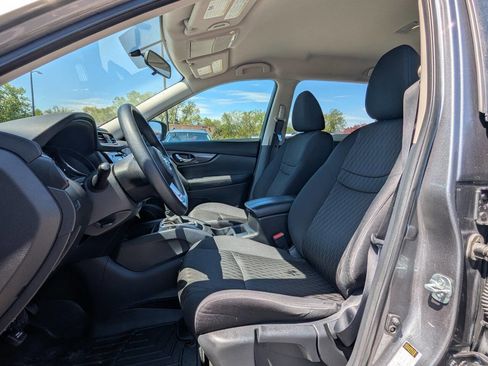 Used 2017 Nissan Rogue S AWD/4WD image 12