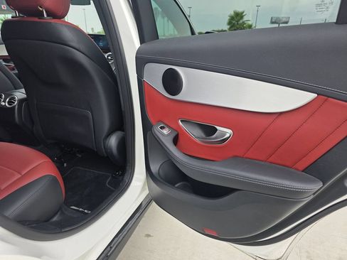 Used 2022 Mercedes-Benz GLC 300 4MATIC Coupe image 17