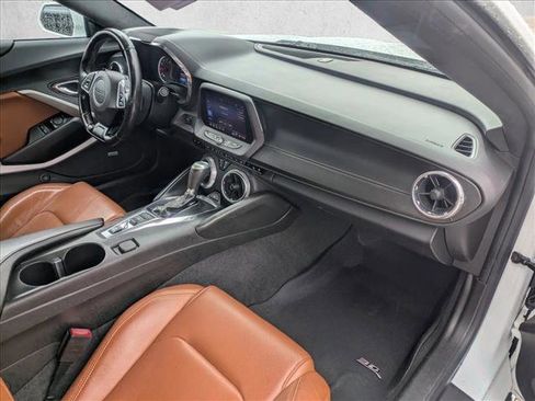 Used 2019 Chevrolet Camaro LT image 18