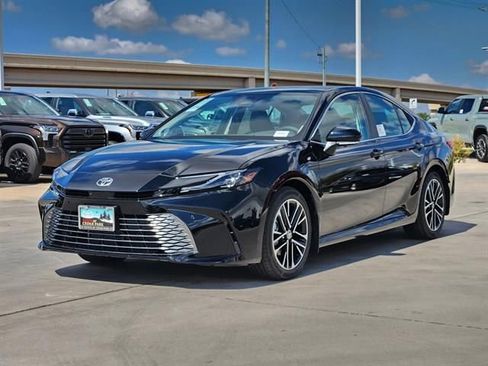 New 2026 Toyota Camry XLE image 2