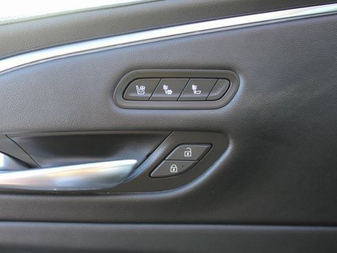 Used 2021 Cadillac Escalade Sport w/ Driver Assist Tech Package image 39