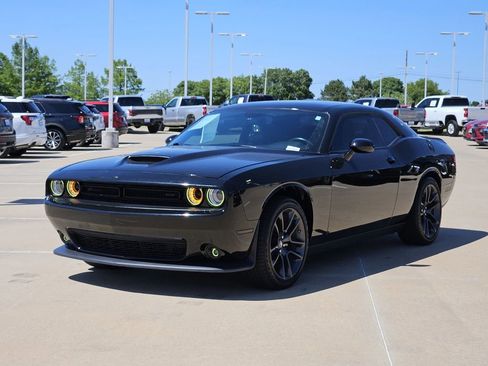 Used 2021 Dodge Challenger GT w/ Blacktop Package RWD image 3
