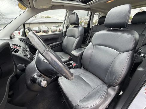 Used 2015 Subaru Forester 2.5i Touring w/ Popular Package #2 AWD/4WD image 12