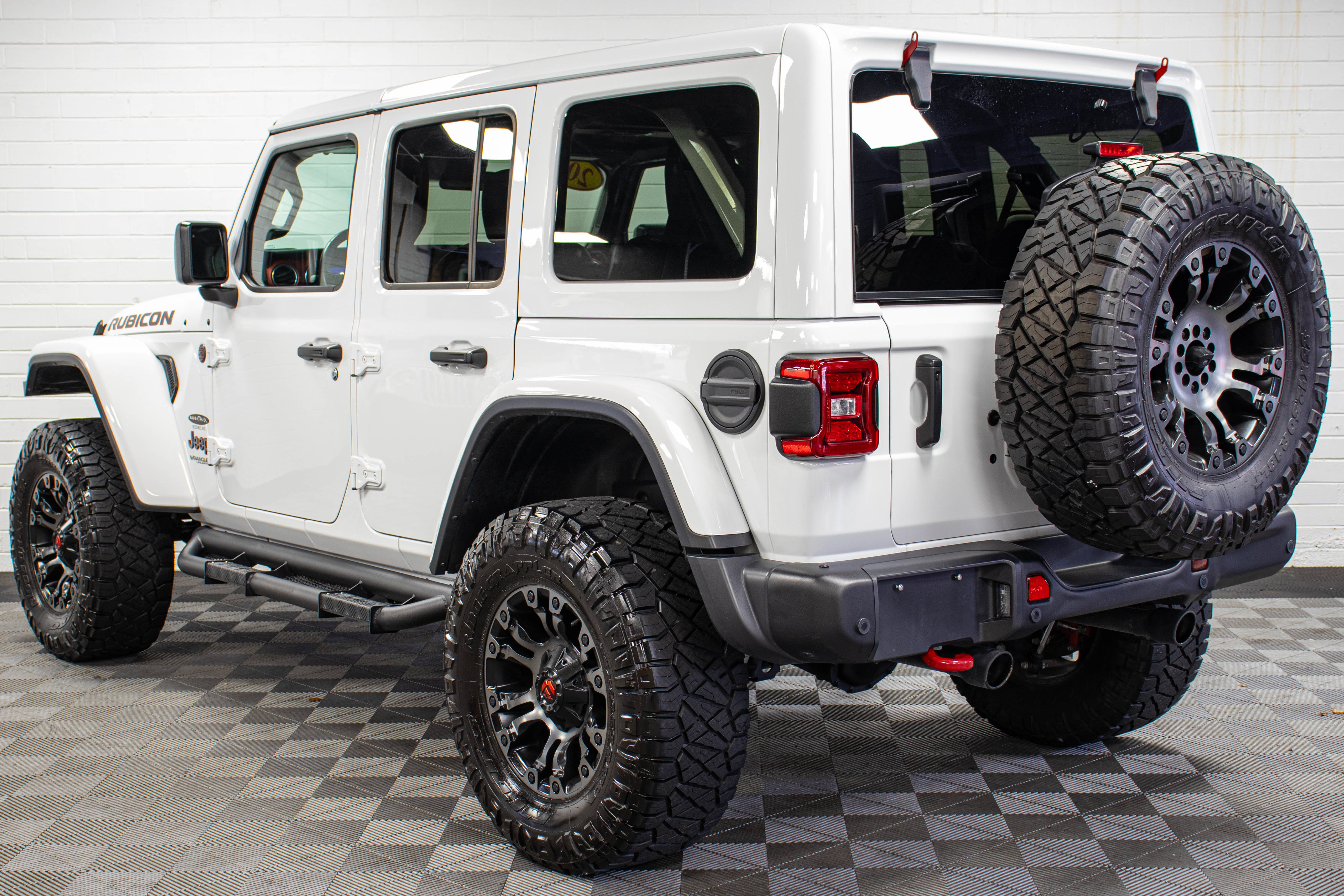Used 2021 Jeep Wrangler Unlimited Rubicon w/ Steel Bumper Group AWD/4WD image 5
