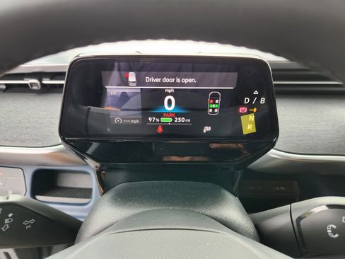 New 2025 Volkswagen ID. Buzz Pro S image 31