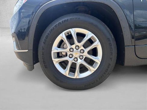 Used 2019 Chevrolet Traverse LT FWD image 22