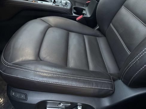 Certified 2025 MAZDA CX-5 Signature image 30