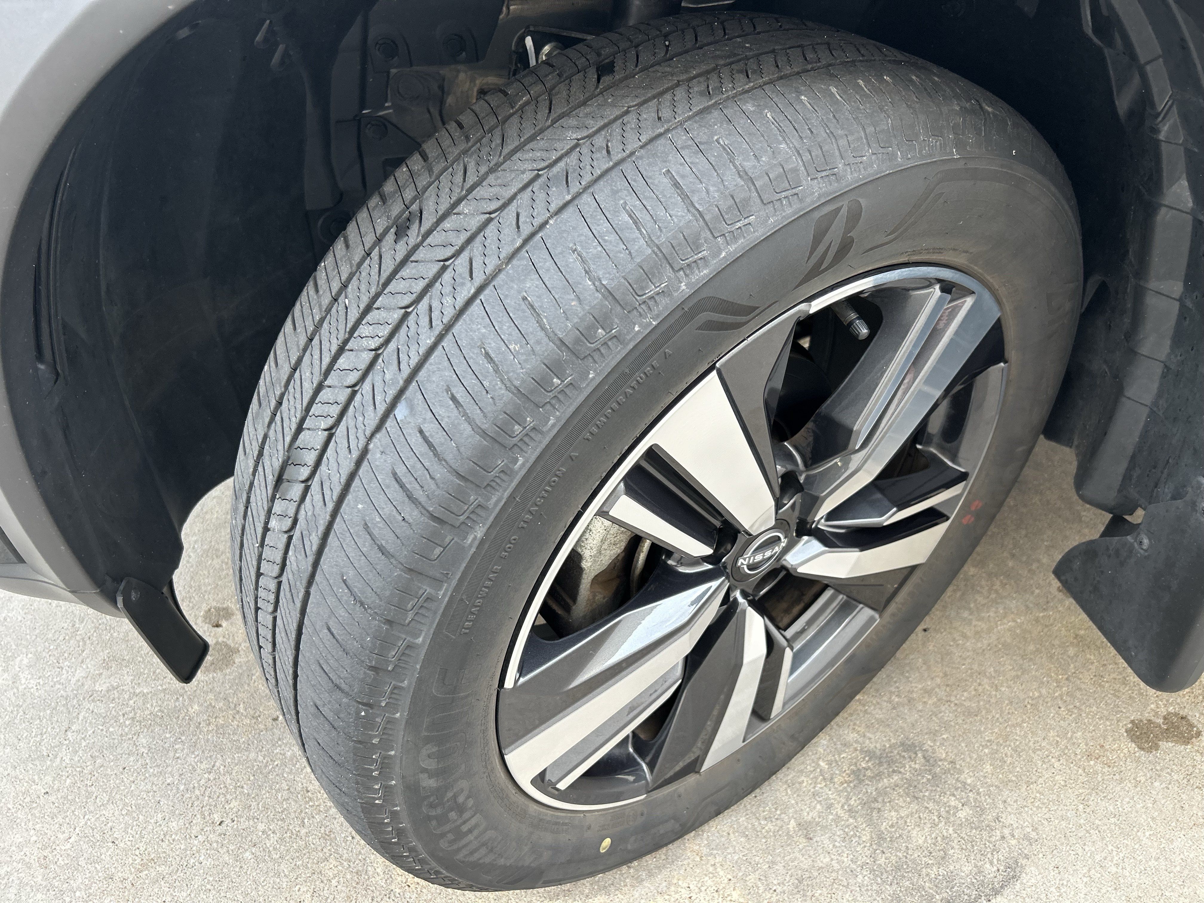 Used 2023 Nissan Rogue SL AWD/4WD image 10