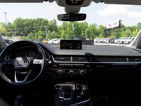 Used 2018 Audi Q7 3.0T Premium Plus AWD/4WD image 21