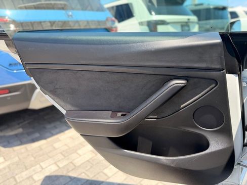 Used 2022 Tesla Model 3 RWD image 16