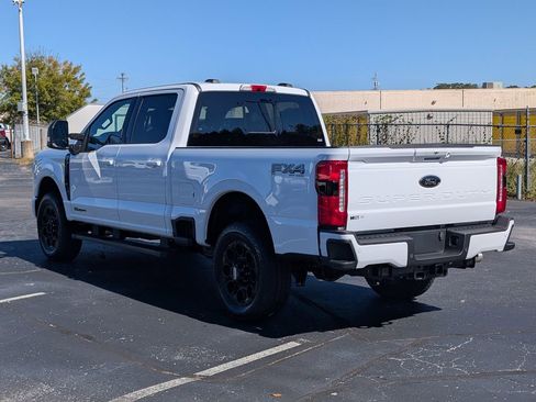 New 2026 Ford F250 Lariat w/ Black Appearance Package image 4