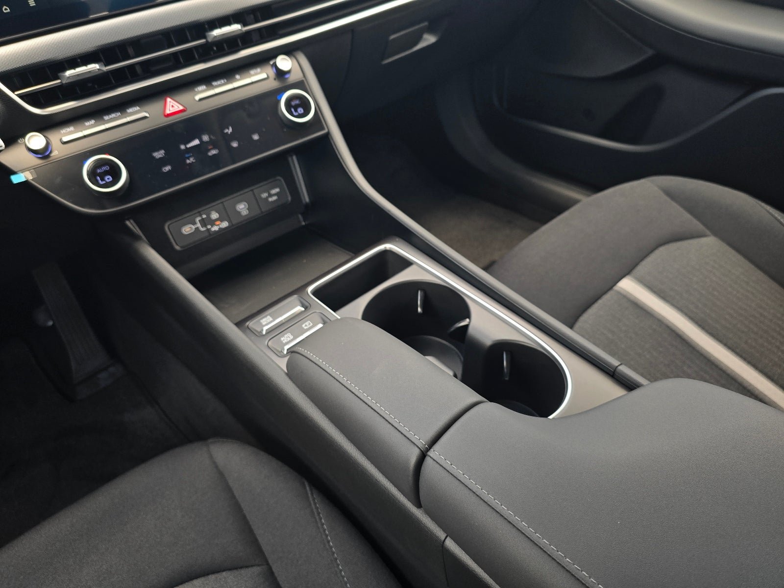 New 2026 Hyundai Sonata Blue FWD image 16