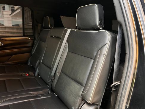 Used 2021 GMC Yukon XL SLT AWD/4WD image 64