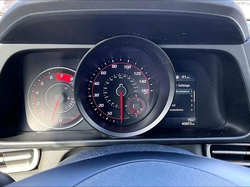 Used 2023 Hyundai Elantra SEL image 12