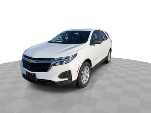 Used 2023 Chevrolet Equinox LS image 6