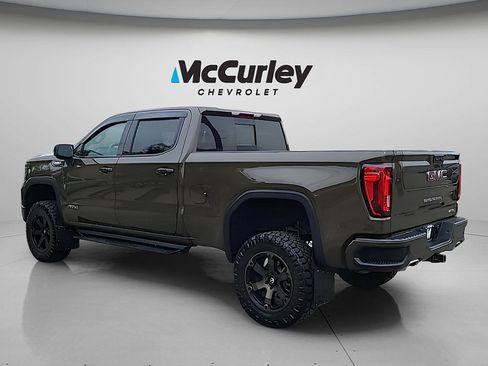 Used 2024 GMC Sierra 1500 AT4 w/ AT4 Preferred Package AWD/4WD image 5