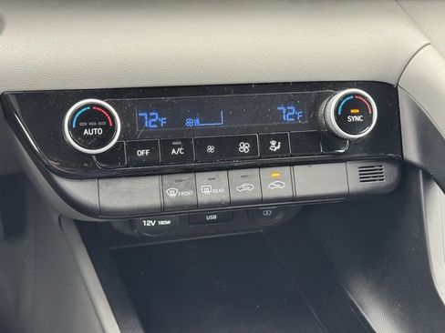 Used 2021 Hyundai Elantra SEL image 26