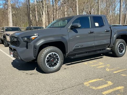 New 2026 Toyota Tacoma TRD Off-Road AWD/4WD image 4