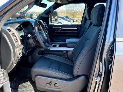 New 2026 RAM 1500 Big Horn AWD/4WD image 9