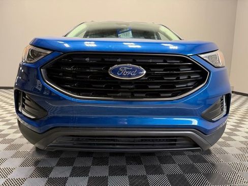 Used 2023 Ford Edge SEL w/ Sport Appearance Package image 3
