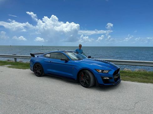 Used 2021 Ford Mustang Shelby GT500 w/ Carbon Fiber Track Pack RWD image 20