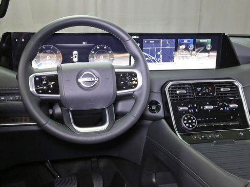 New 2026 Nissan Armada Platinum w/ Convenience Package image 2