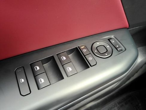 Used 2025 Kia K4 EX w/ GT-Line Premium Package FWD image 35