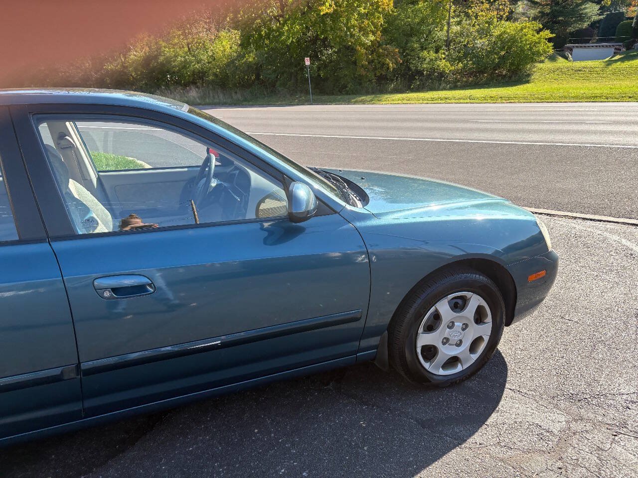 Used 2001 Hyundai Elantra GLS FWD image 3