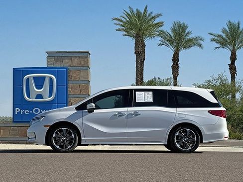 Used 2024 Honda Odyssey Elite image 7