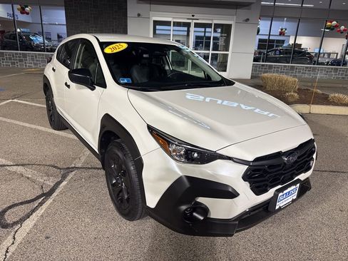 Used 2025 Subaru Crosstrek 2.0i image 7