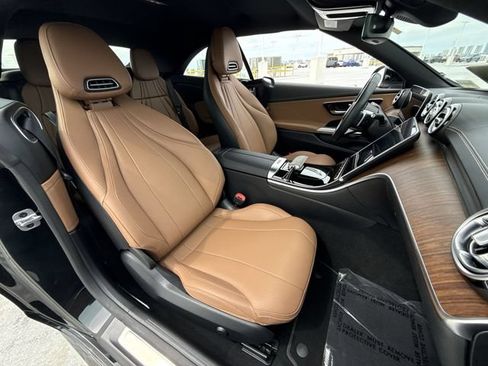 Used 2024 Mercedes-Benz CLE 450 4MATIC Cabriolet image 25