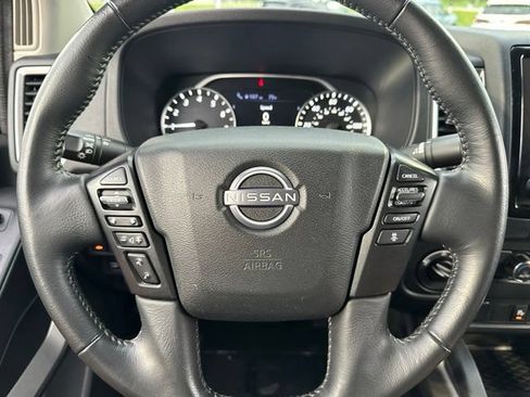 Certified 2022 Nissan Frontier SV w/ Technology Package AWD/4WD image 41
