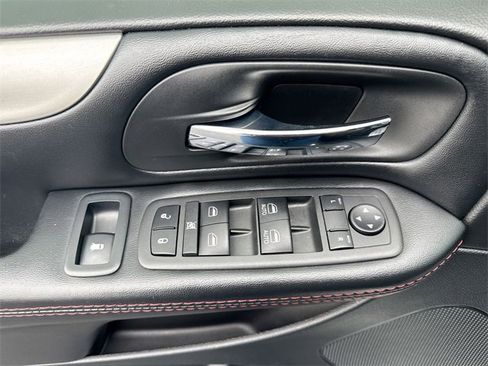 Used 2019 Dodge Grand Caravan GT image 15
