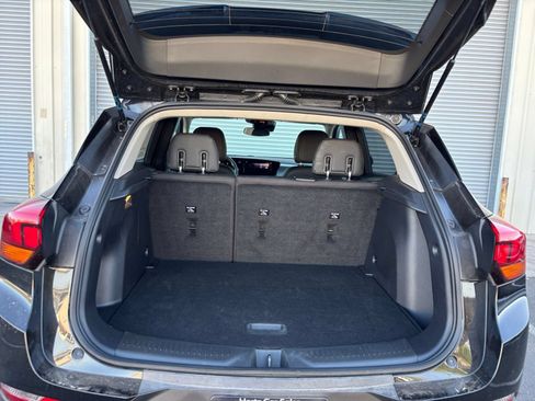 Used 2025 Buick Encore GX Preferred AWD/4WD image 30