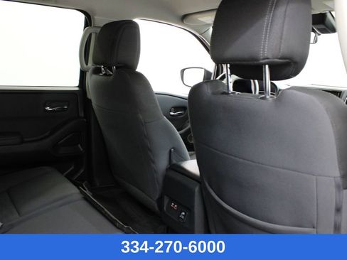 Used 2024 Nissan Frontier SV w/ SV Convenience Package image 18