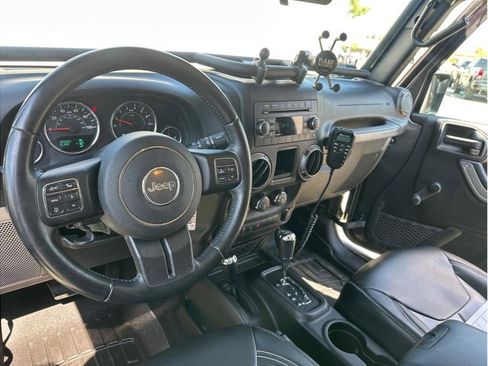 Used 2018 Jeep Wrangler Sport image 28