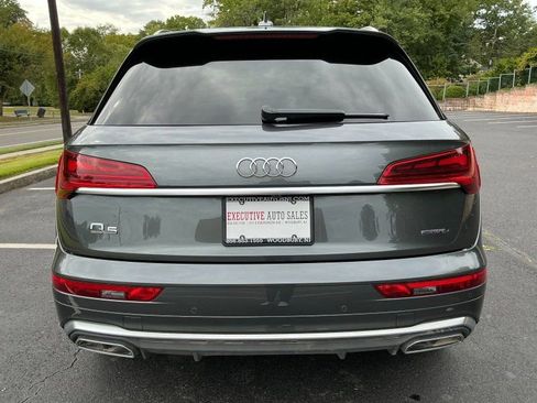 Used 2023 Audi Q5 e Premium w/ Convenience Package image 6