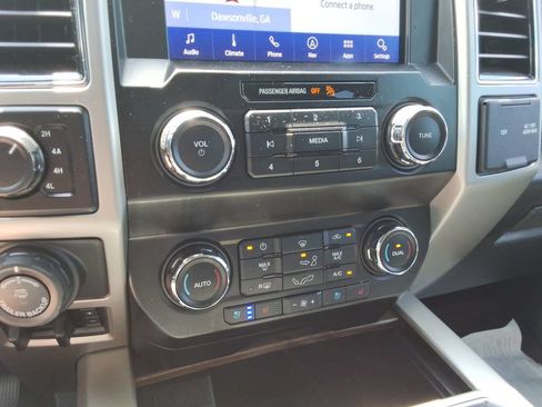 Used 2020 Ford F150 Lariat AWD/4WD image 34