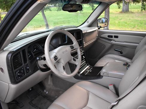 Used 2006 GMC Yukon XL Denali AWD/4WD image 23