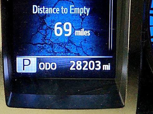 Used 2022 Toyota Tacoma TRD Off-Road w/ TRD Premium Off Road Package AWD/4WD image 14