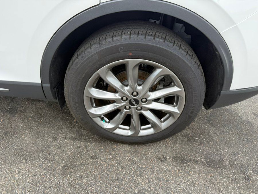 Used 2020 Lincoln Corsair AWD w/ Premium Package image 5