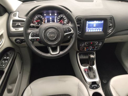 Used 2019 Jeep Compass Latitude w/ Popular Equipment Group FWD image 22