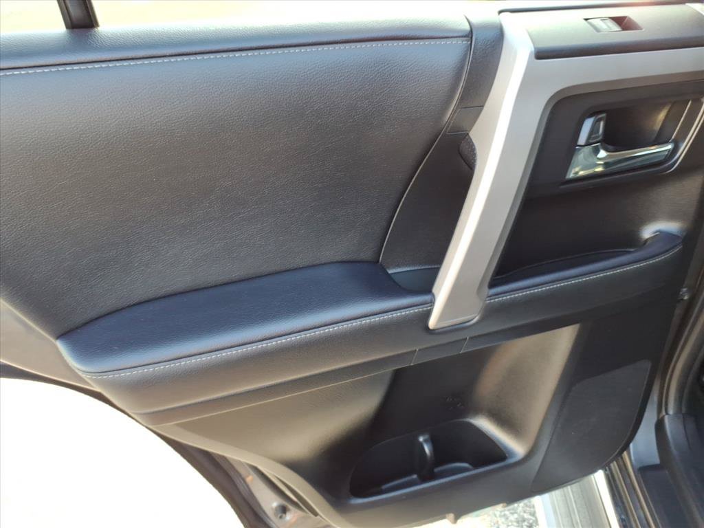 Used 2022 Toyota 4Runner Limited w/ Convenience Package (TMS) AWD/4WD image 21