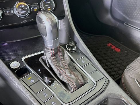 Used 2019 Volkswagen Jetta GLI image 22