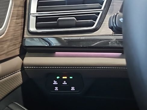 New 2026 Volkswagen Atlas SEL image 39