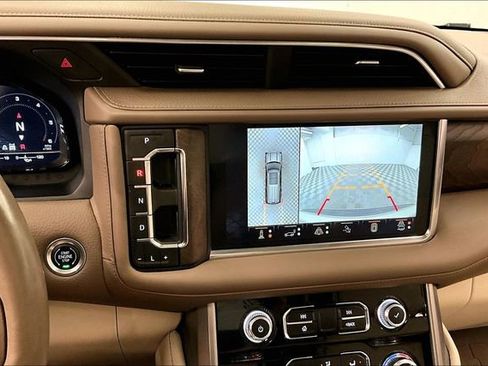 Used 2024 GMC Yukon Denali w/ Advanced Technology Package image 31