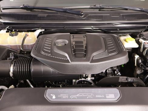 Used 2023 Jeep Wagoneer Series II image 23